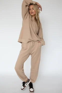 RESA Bodhi Sweatpants In Sand Shop