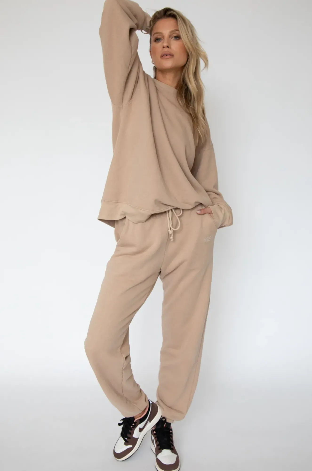 RESA Gunner Sweatshirt In Sand Hot