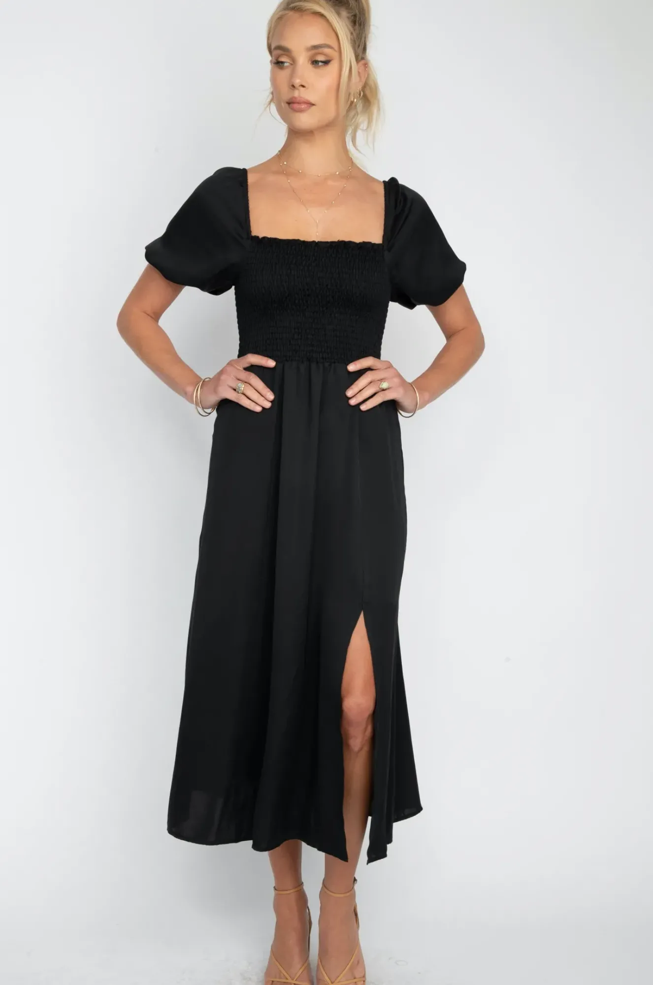 RESA Kaia Midi In Black Hot