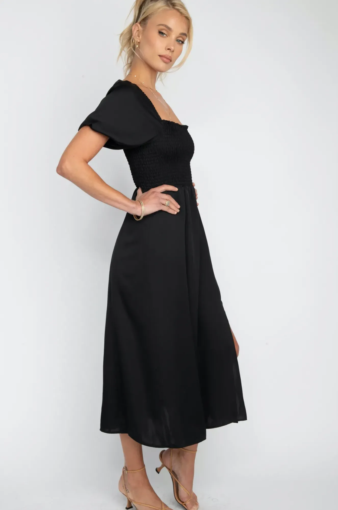 RESA Kaia Midi In Black Hot